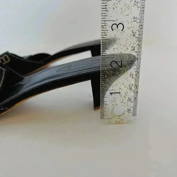 Tod's y2k Vintage Dark Brown Leather Kitten Heels Silver Ring Women's Size 7.5 - Picture 11 of 12